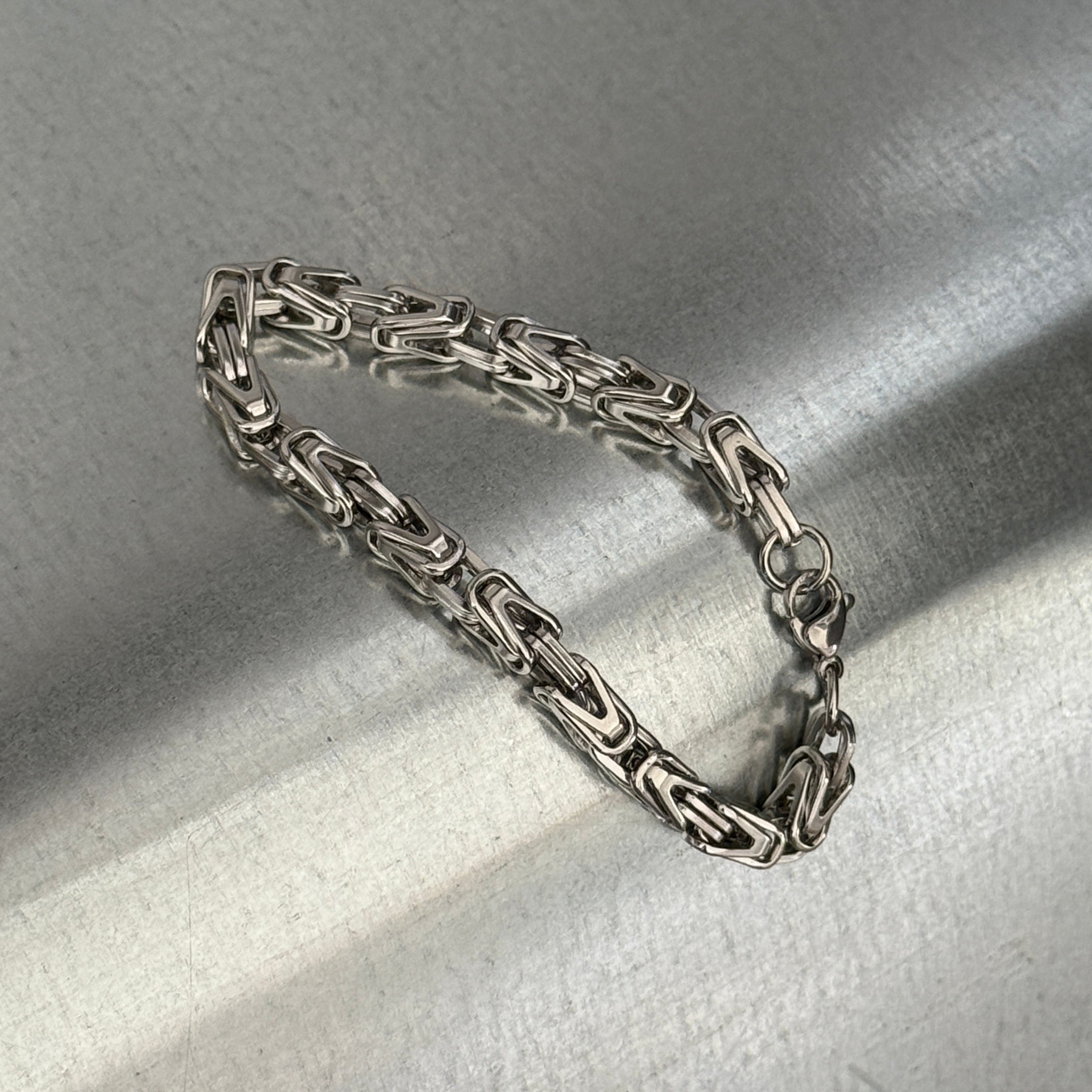 V Shape Box Chain Bracelet, 6.5mm