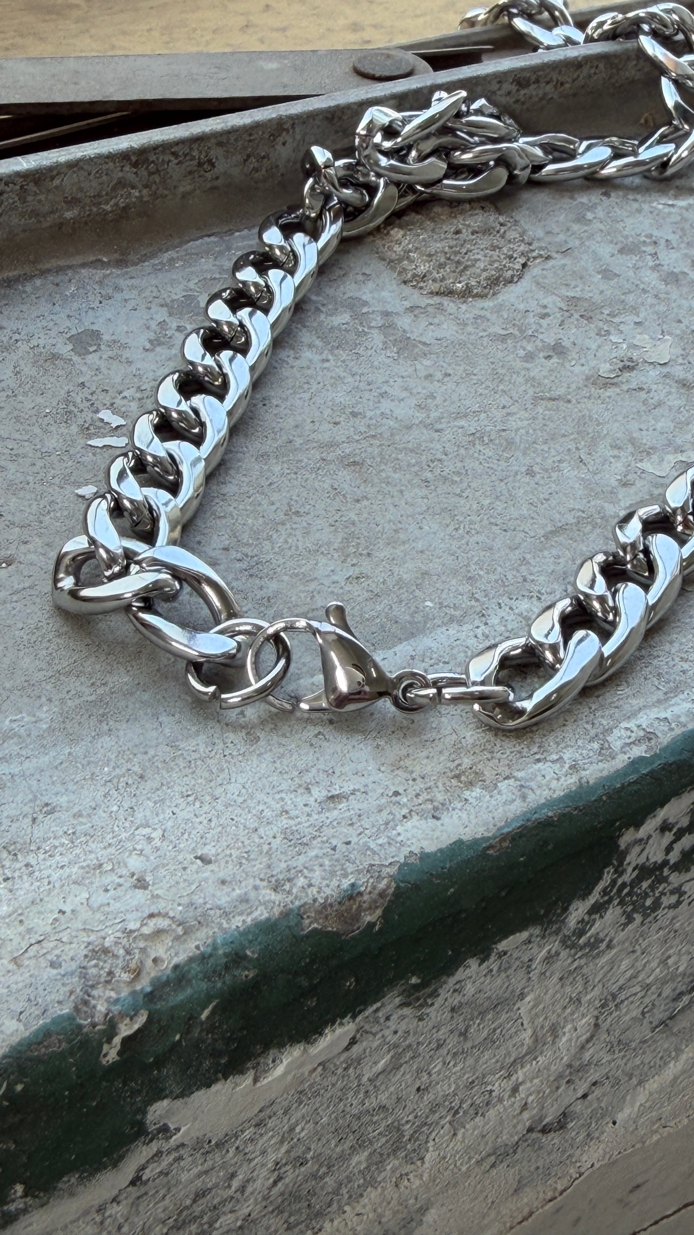 Rounded Curb Chain Necklace