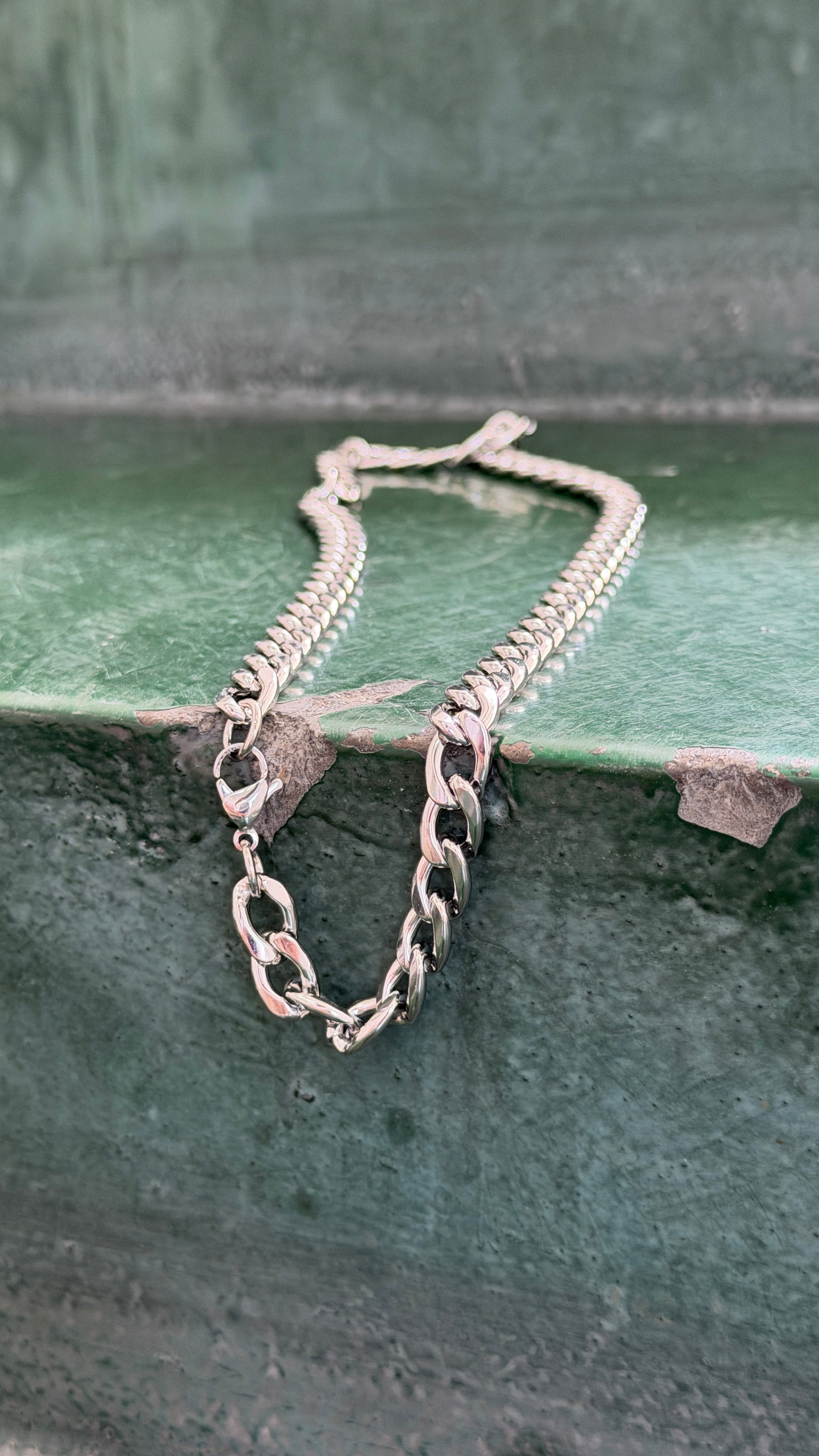 Rounded Curb Chain Necklace
