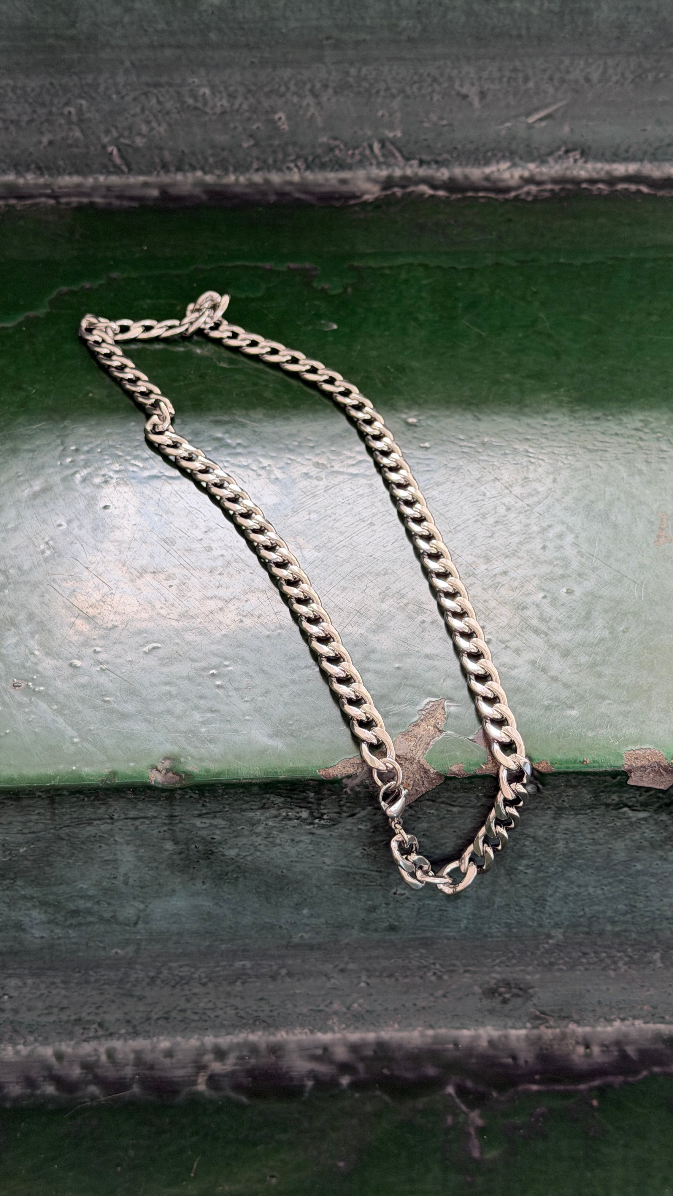 Rounded Curb Chain Necklace