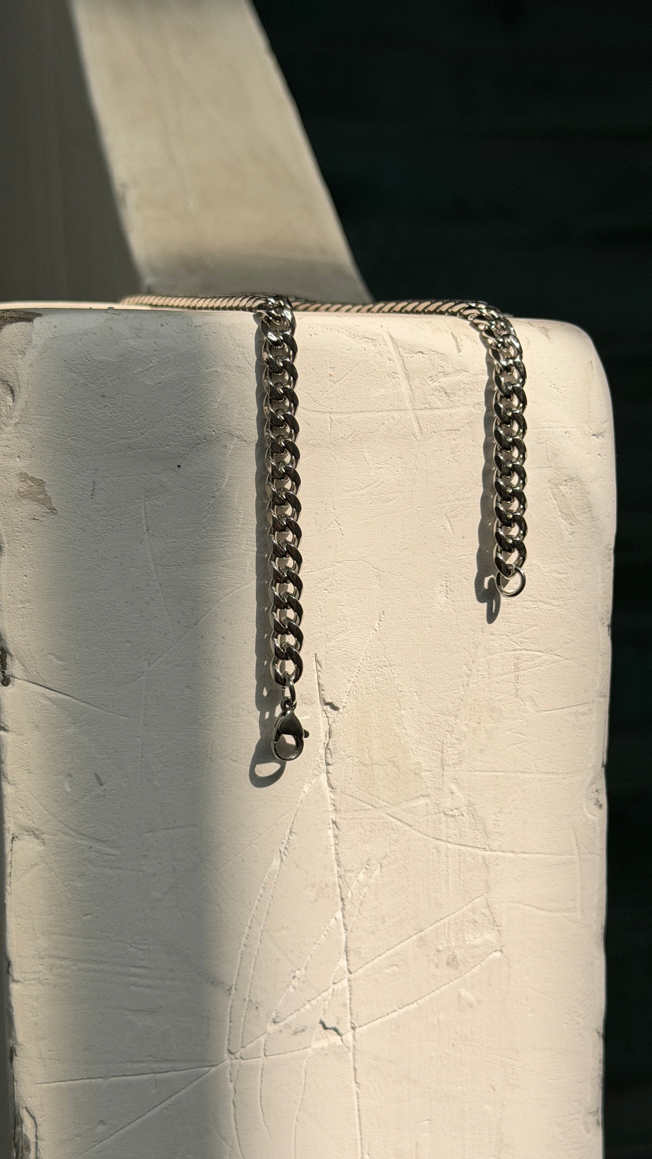 Bold Curb Link Chain Necklace