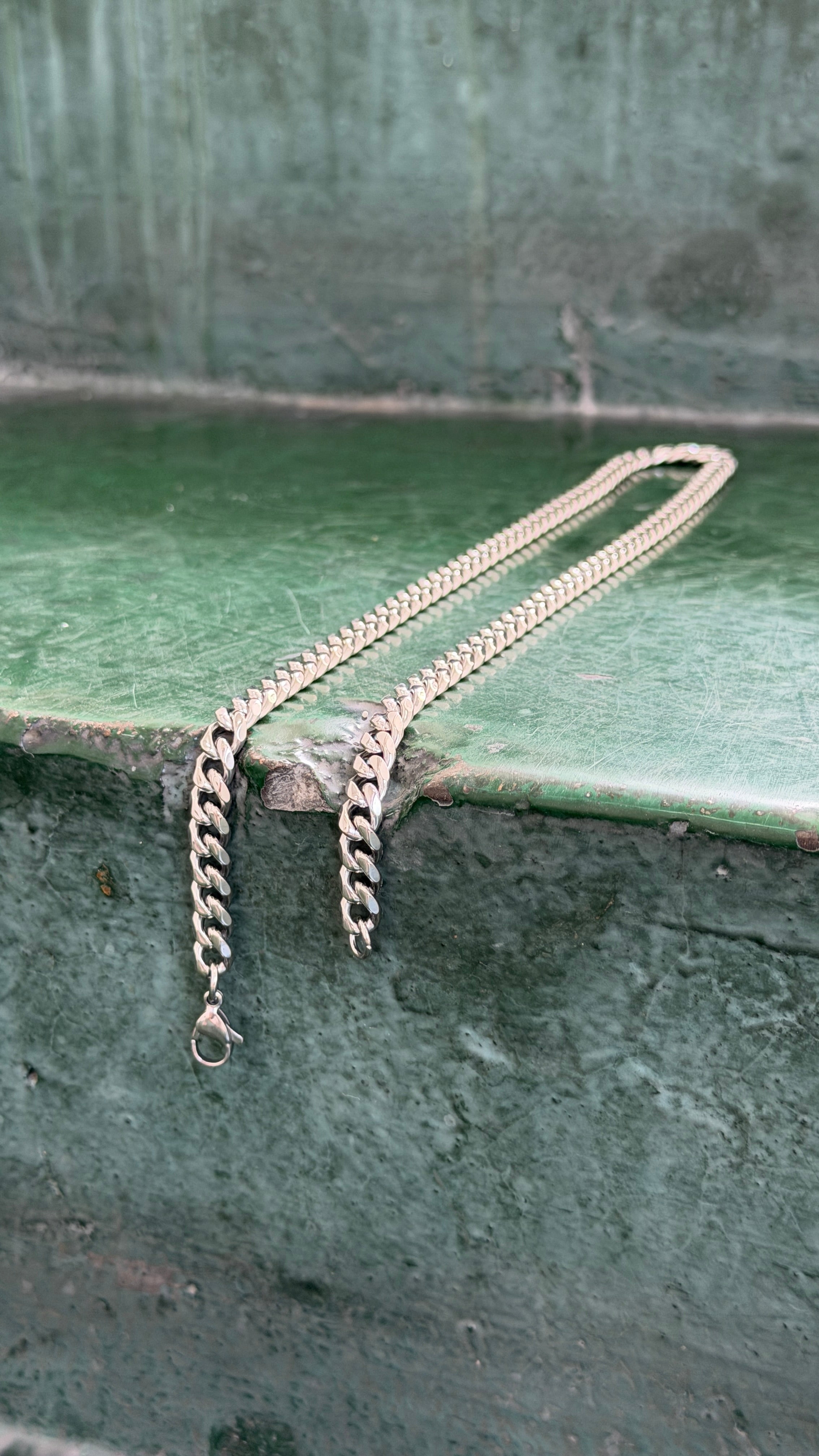 Bold Curb Link Chain Necklace