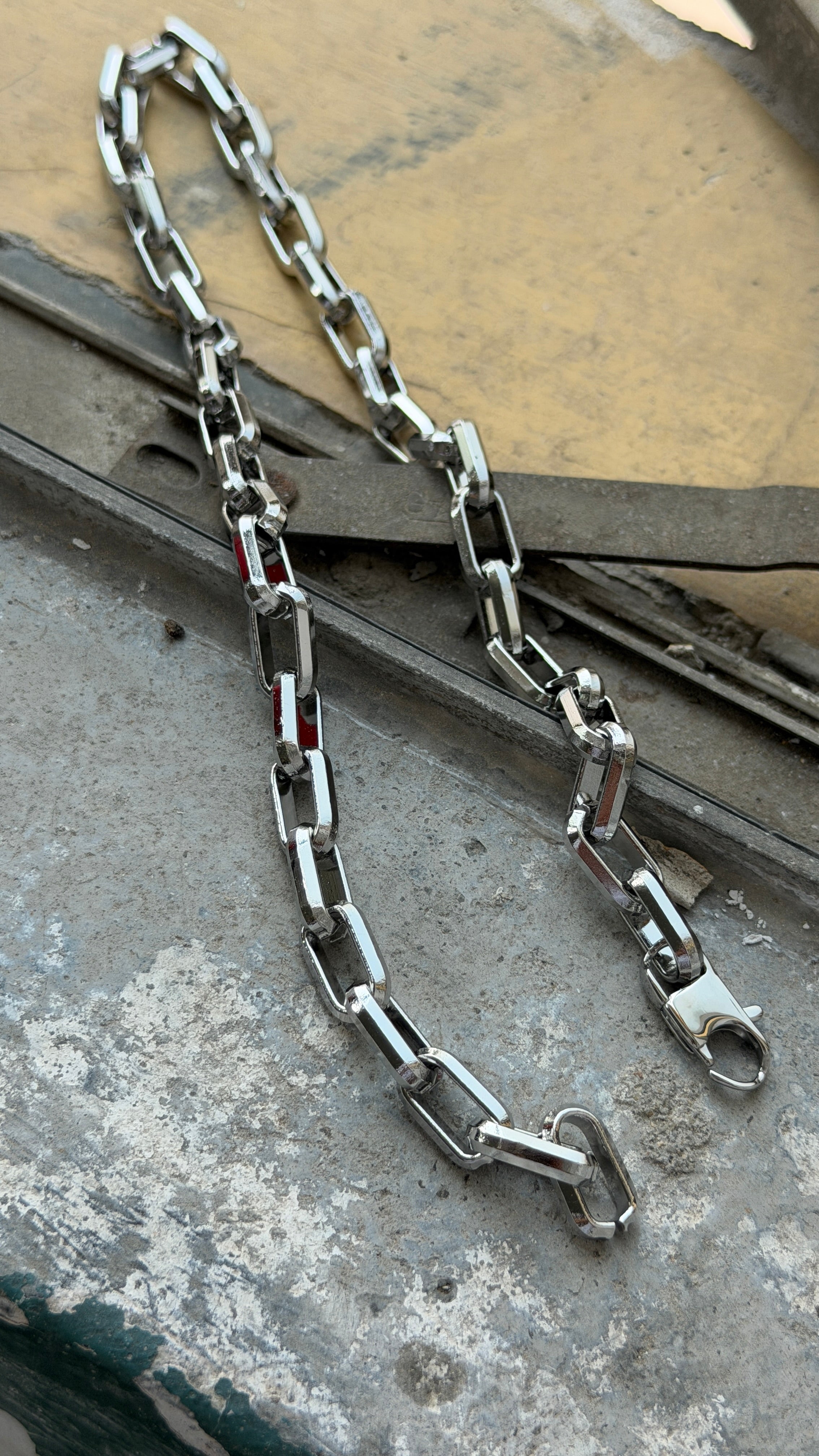 9mm Bold Rectangular Link Chain Necklace