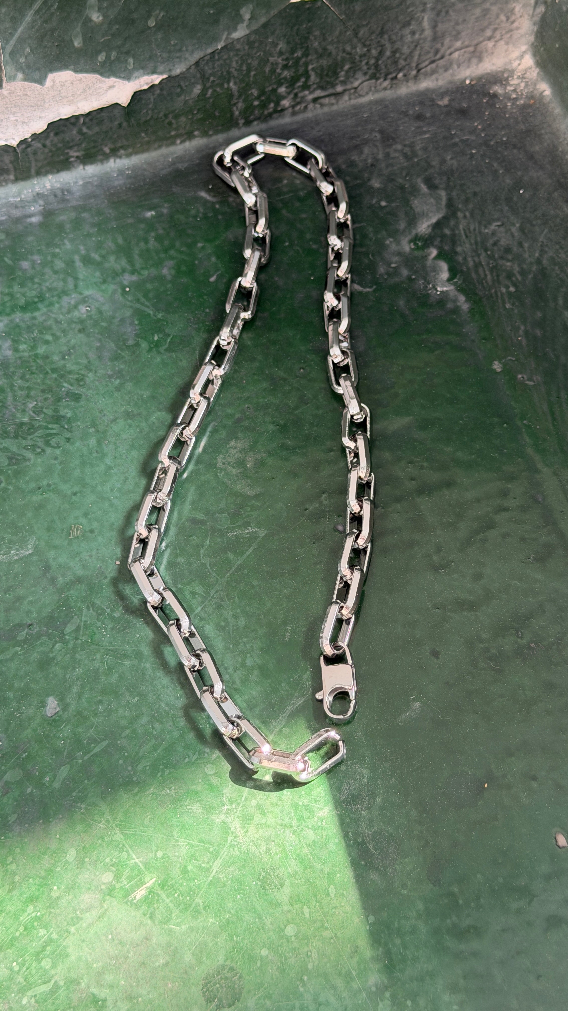 9mm Bold Rectangular Link Chain Necklace