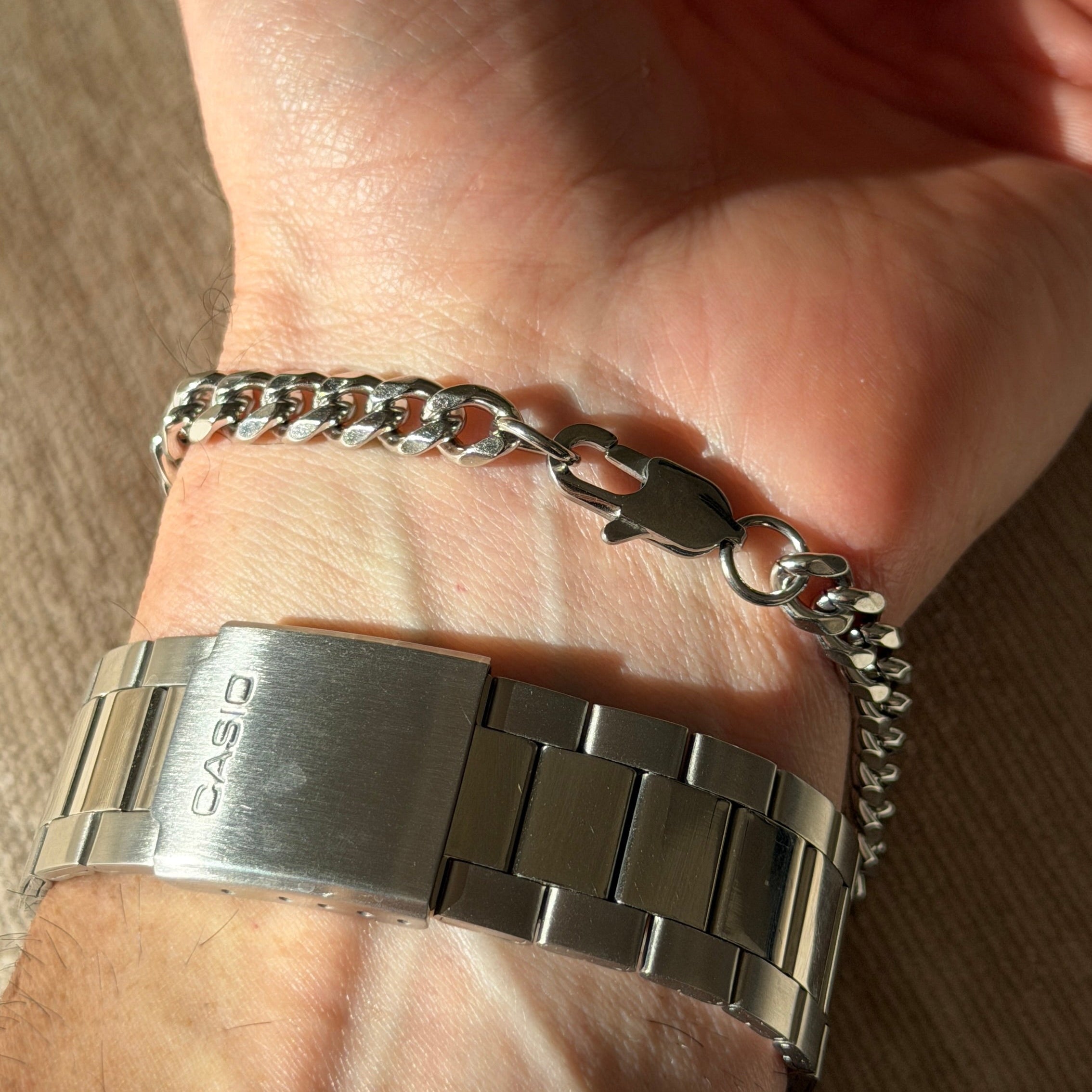 men's chain bracelet waterproof stainless steel on wrist