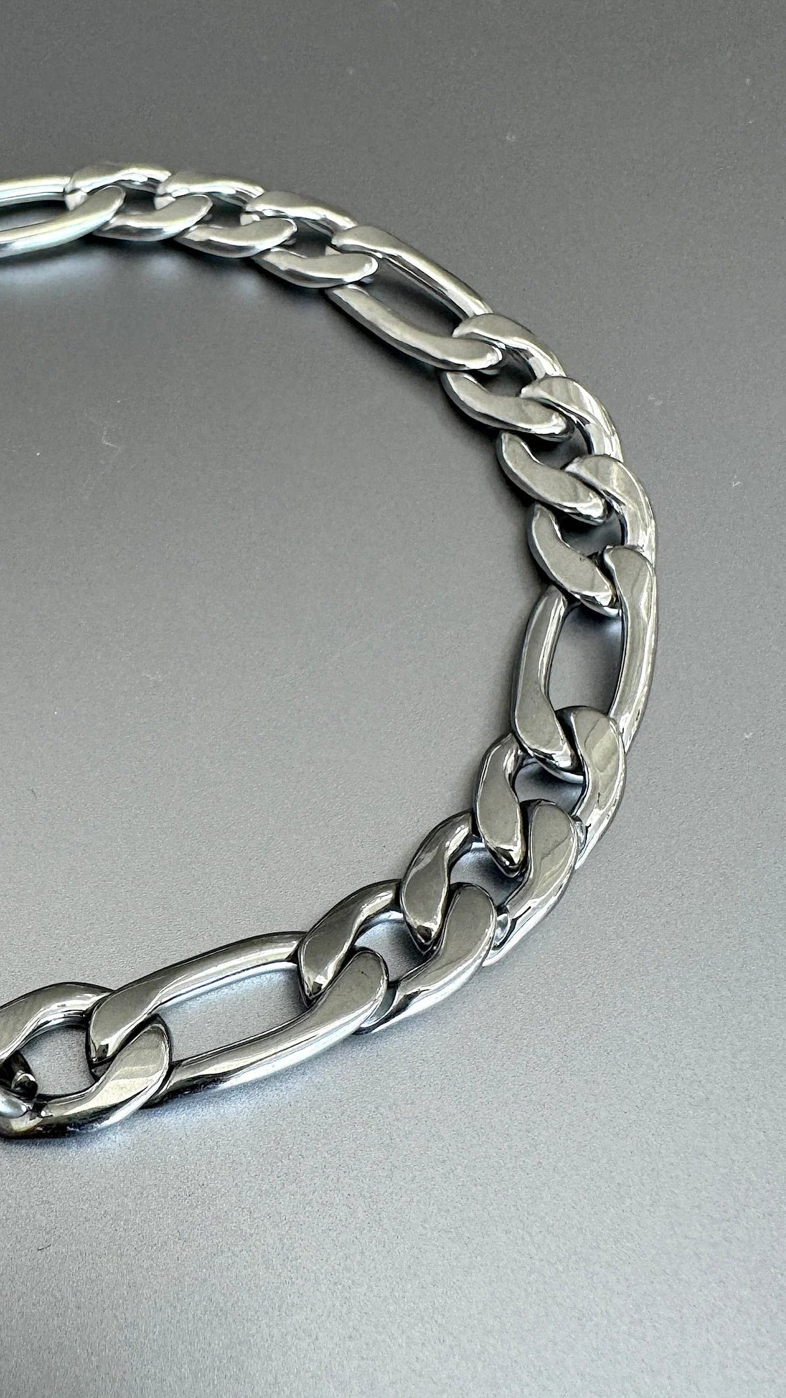 Figaro Chain Bracelet, 9mm