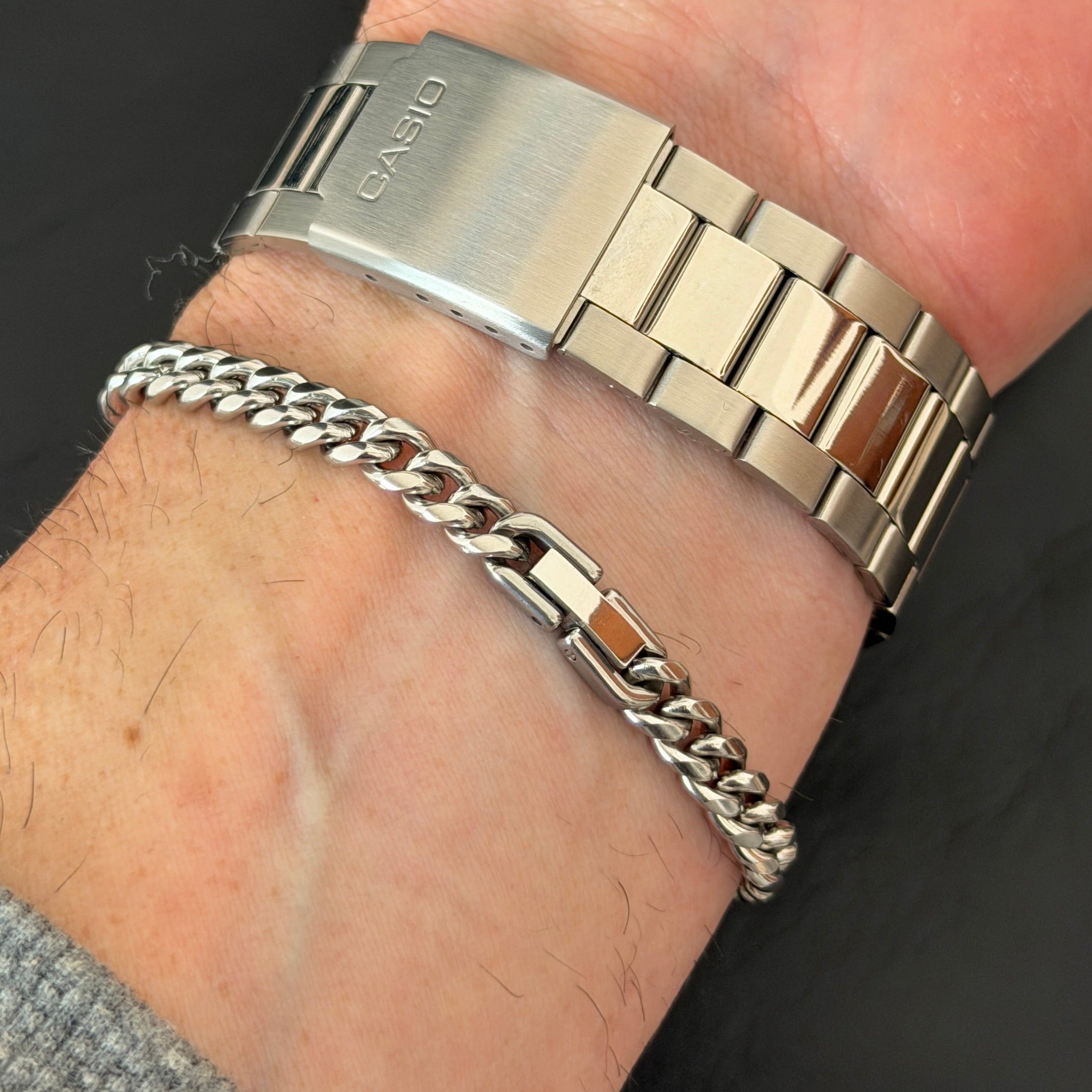 6mm stainless steel chain link bracelet on wrist