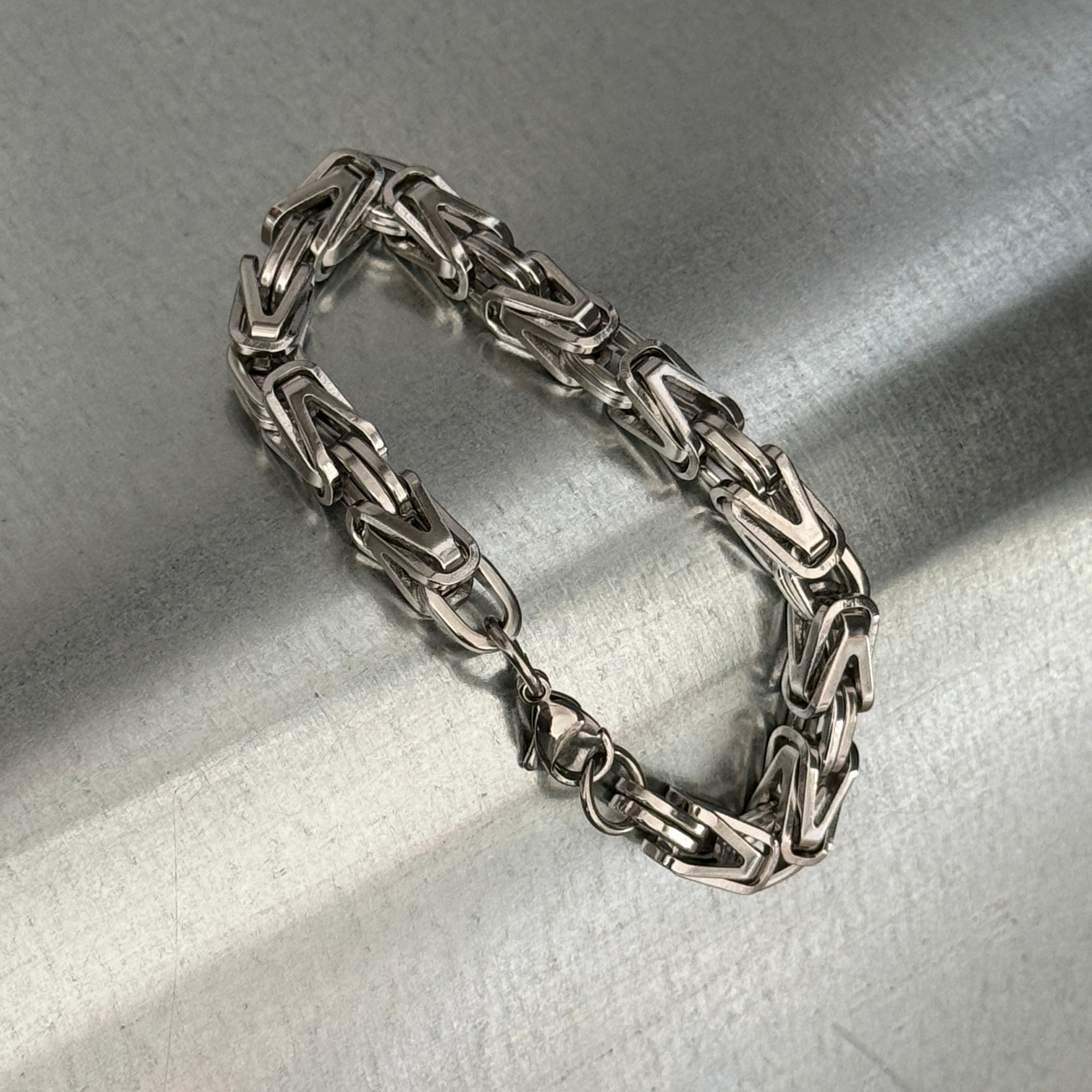 V Shape Box Link Chain Bracelet, 8mm