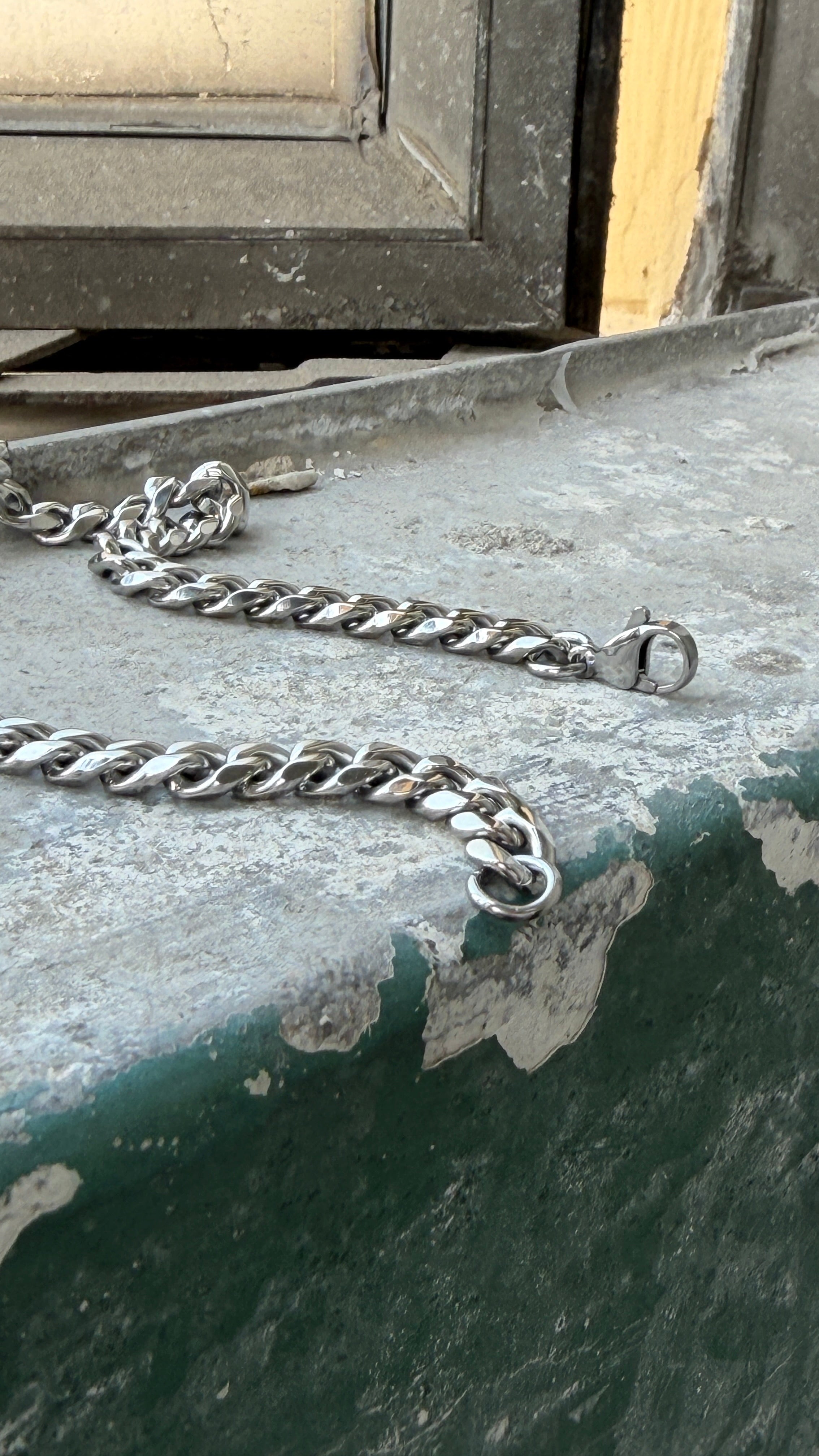 Bold Curb Link Chain Necklace