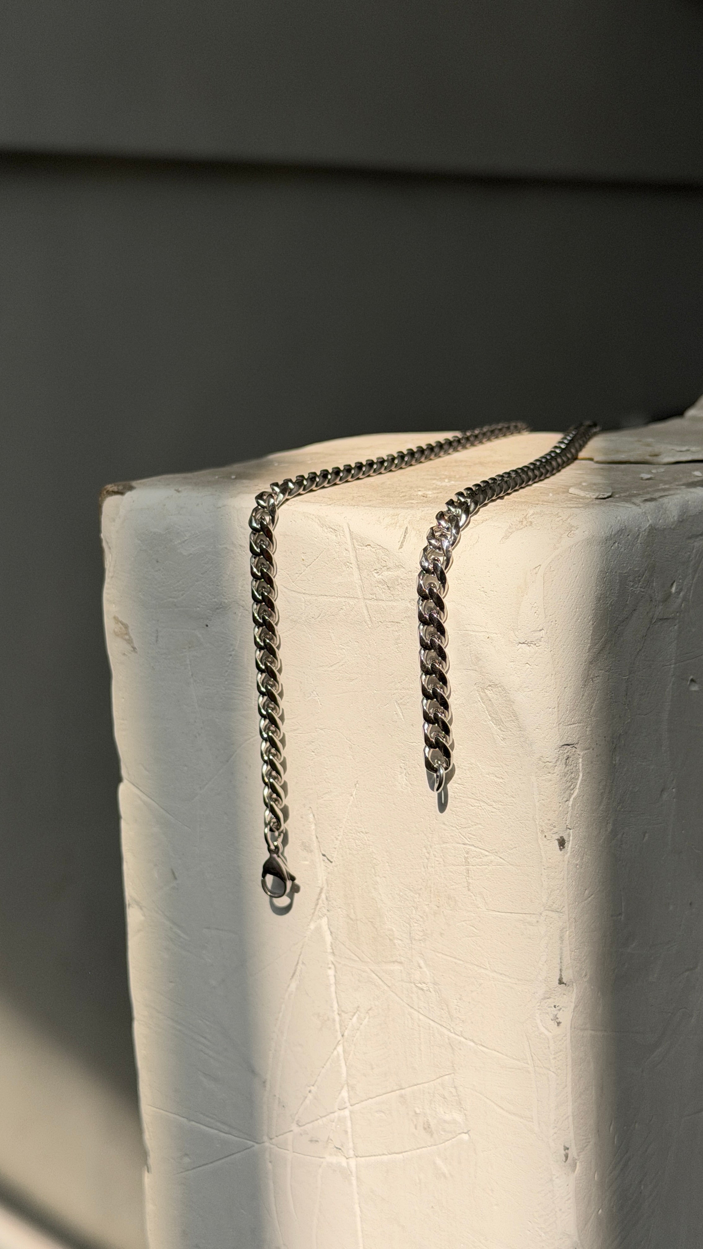 Bold Curb Link Chain Necklace