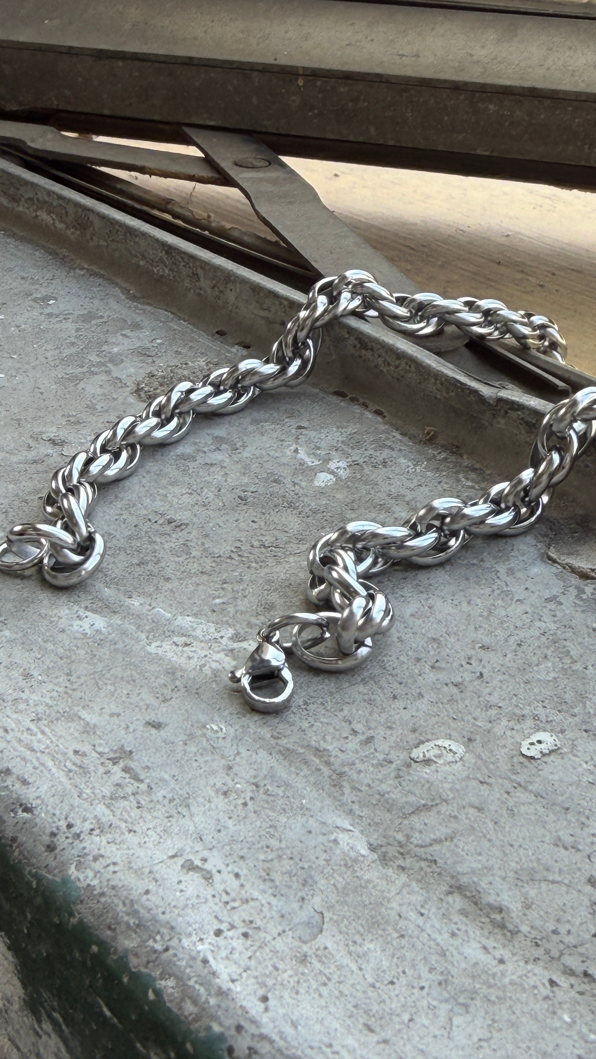 5.5mm Shaved Figaro Link Chain Necklace, 55cm