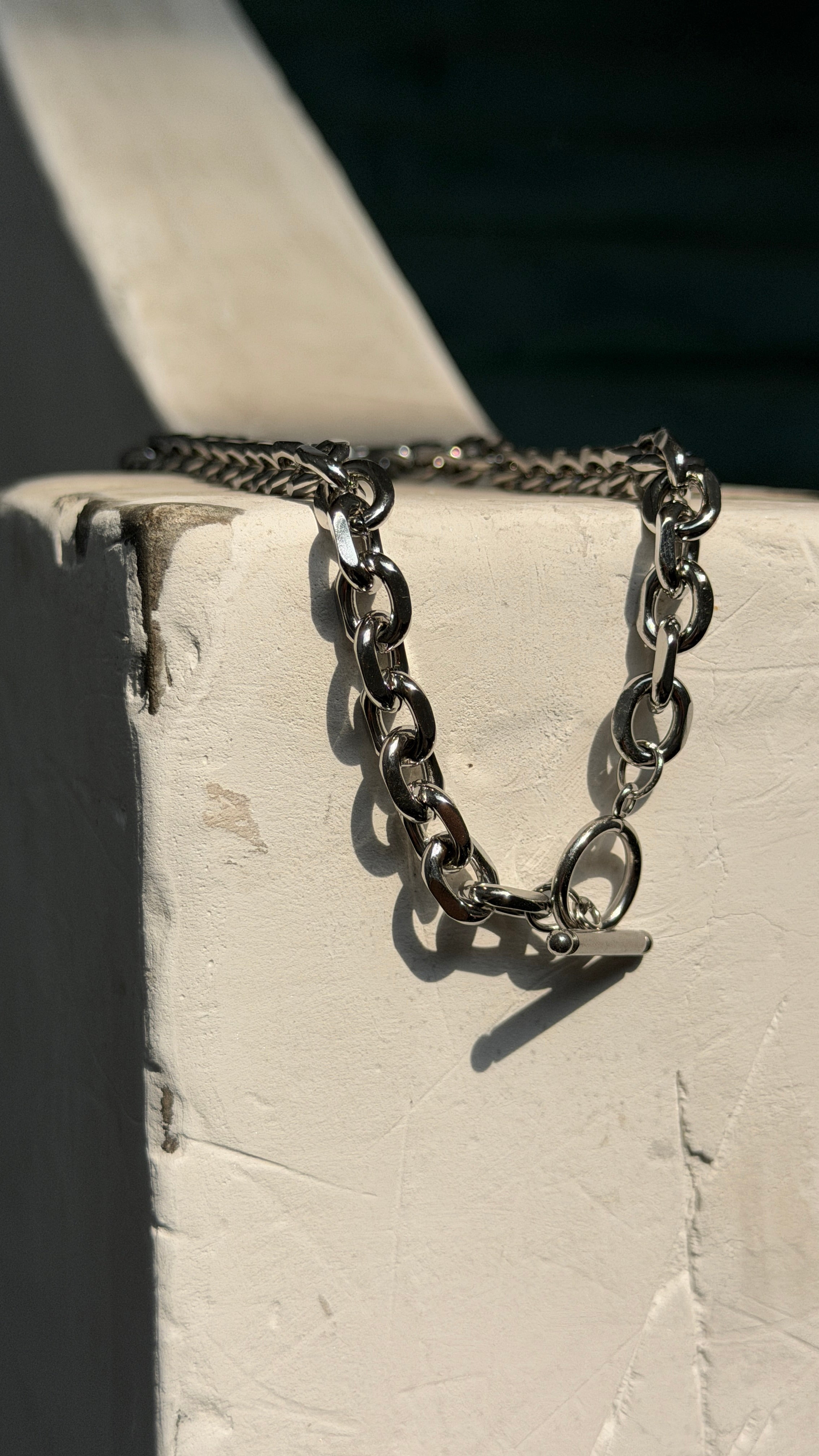 9mm Beveled Oval Link Chain Necklace with OT Clasp, 20"